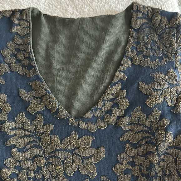 Woman’s Gorgeous A-Line Dress - Picture 3 of 10